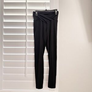 Aerie Offline High Wasted Crossover Leggings